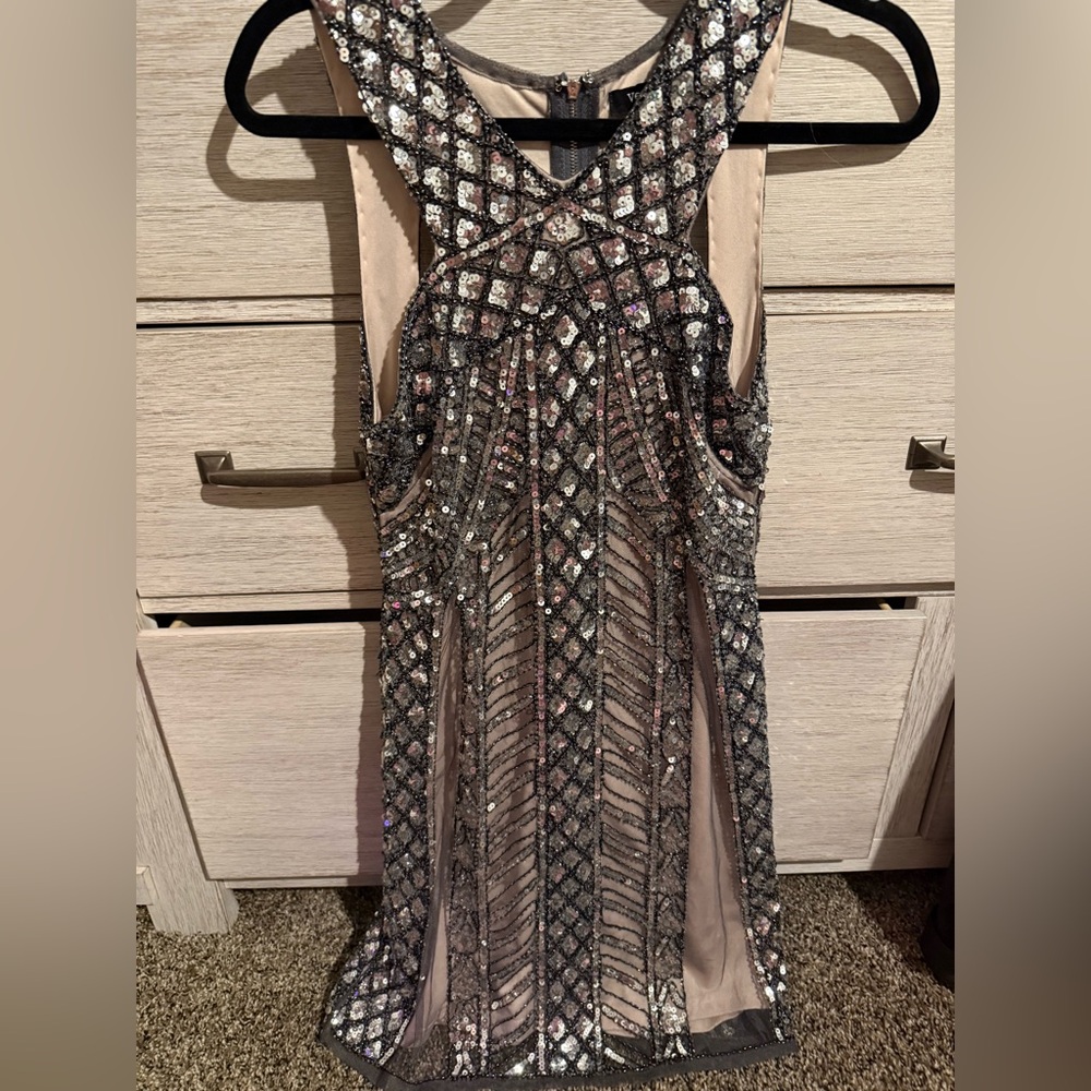 Verty cocktail dress size M